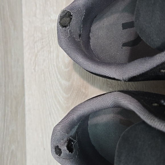 On Running Cloud Women Black& White Sneakers Atjletic Running Sz 8.5 - Picture 4 of 11